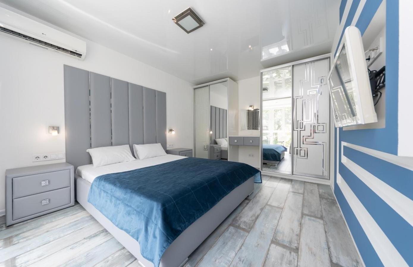 Апартаменти Flat24 On Lesi Ukrainki 3 Київ Екстер'єр фото